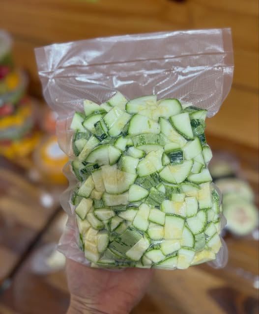 Abobrinha fresca picada e embalada pela Ifruts